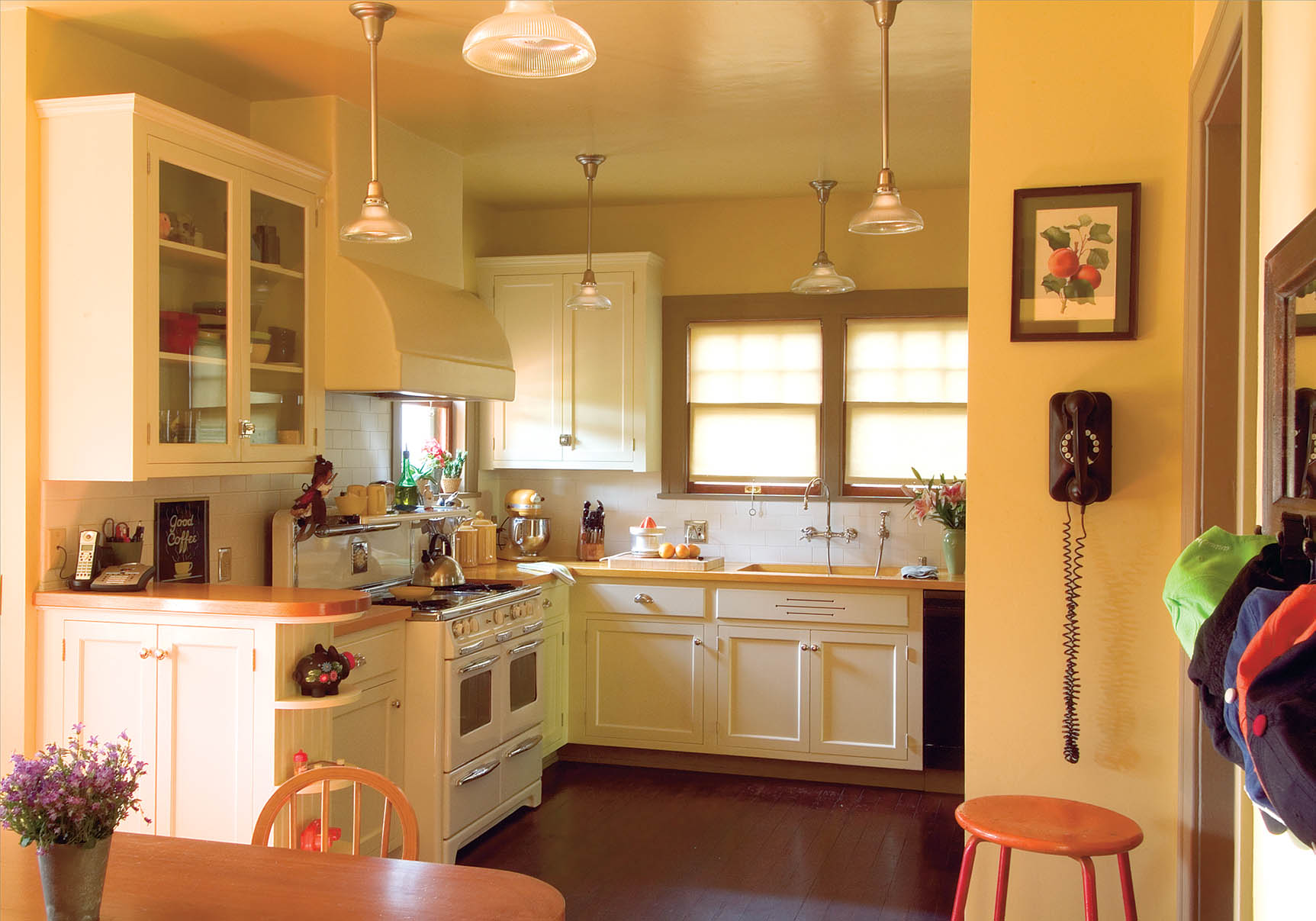  Bungalow  Kitchens  Changing With The Times American 